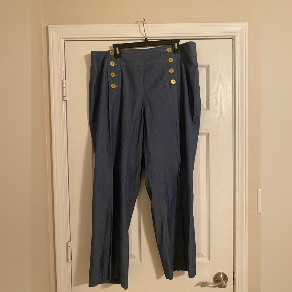 Doncaster Collection Blue Pants. Working Buttons on Front. Women’s. 16W.